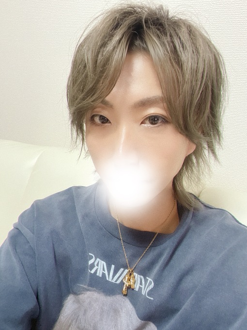 EIJI(ｴｲｼﾞ) クリームソーダは大人になっても特別だ
