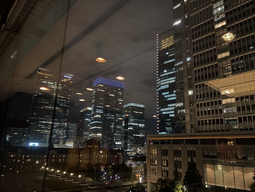 SHUN(ｼｭﾝ) 夜の東京駅
