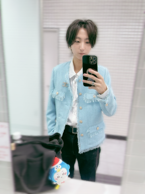 EIJI(ｴｲｼﾞ) 人の傘を盗むな！雨より心が冷えるわ