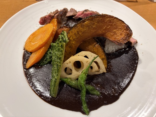 SHUN(ｼｭﾝ) 黒カレー🍛