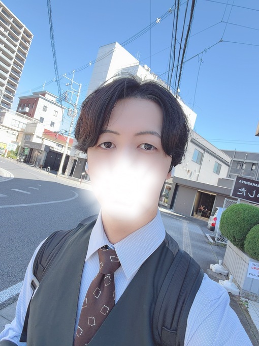 MAKOTO(ﾏｺﾄ) 本業デー👔