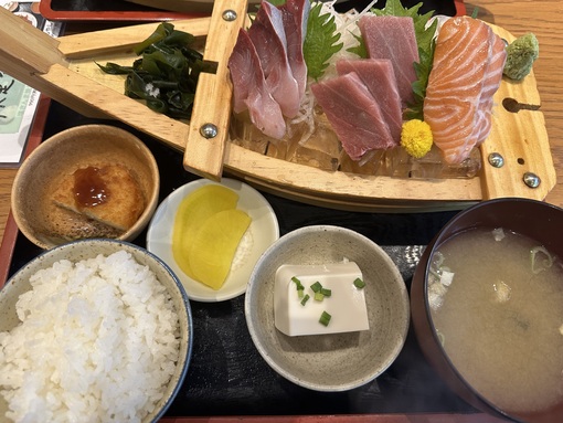KOU(ｺｳ) 💄今日のランチ💄