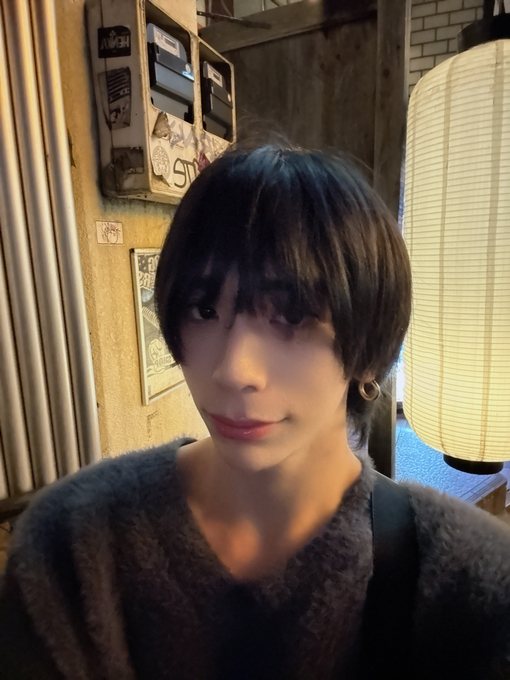 CHIHIRO(チヒロ) 寝過ぎて肩が痛い😭