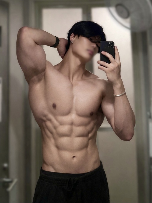 AZUSA(ｱｽﾞｻ) ChatGPTに筋肉5kg増やしてもらった結果