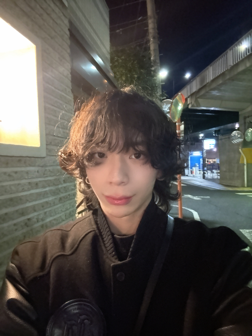 CHIHIRO(ﾁﾋﾛ) 何気にパーマ気に入ってる🧑‍🦱