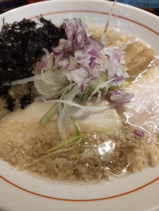 SUI(ｽｲ) 一緒に🧄食べよう！