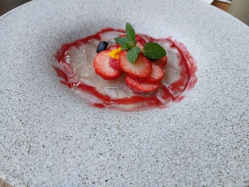 YUMA(ﾕｳﾏ) 苺大好きです