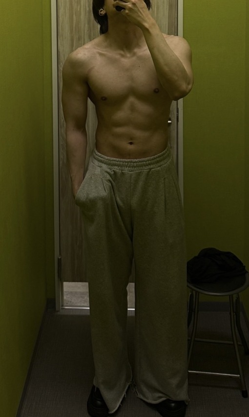 HIKARU(ﾋｶﾙ) 趣味はトレーニングです✌🏻