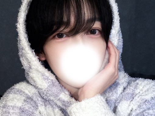 RITSU(ﾘﾂ) きゅるりんぴゅるんポーズ