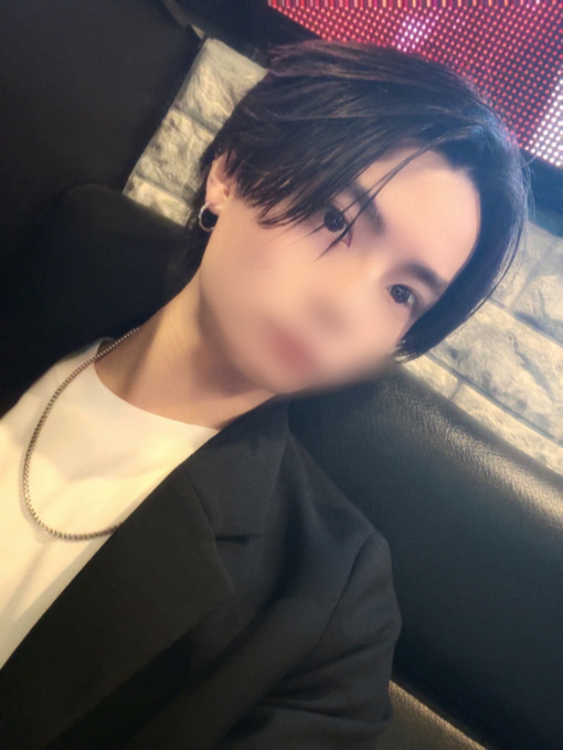 RYOUSUKE(ﾘｮｳｽｹ) 今夜、ちょっとだけ会えない？