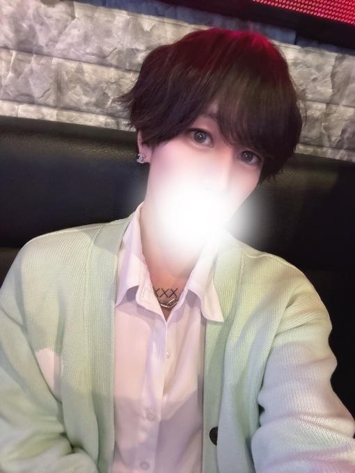 REIA（ﾚｲｱ） 髪切ったよ😶