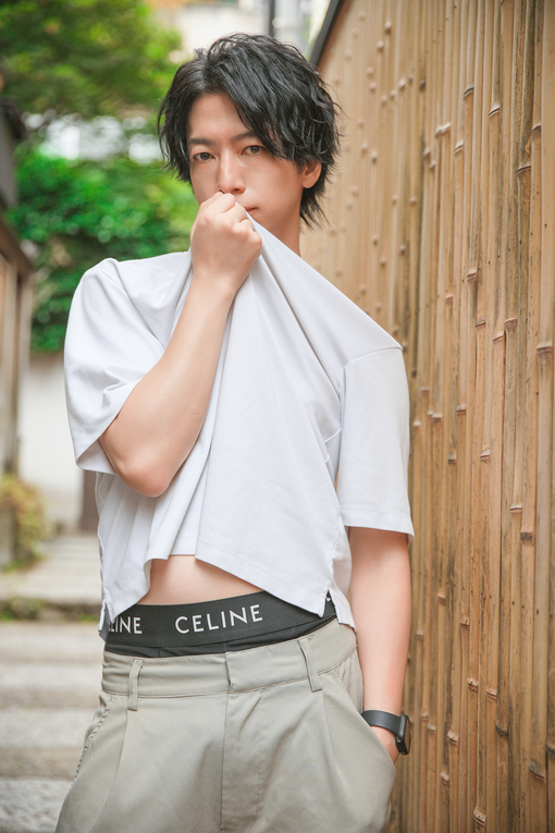 RYUSEI(ﾘｭｳｾｲ) 夏よりアツいことしよ♡