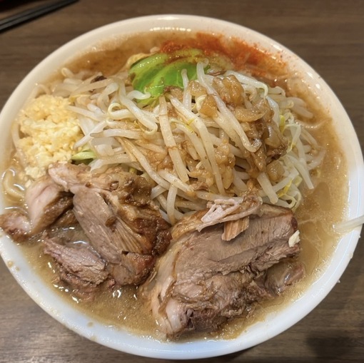 WASU(ﾜｽ)     あなたなら何マシマシにする？🫣