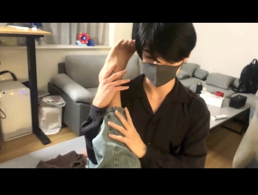 IKUYA(ｲｸﾔ) 施術をチラ見せ😏