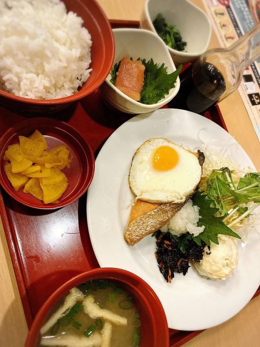 TSUZURU(ﾂﾂﾞﾙ) 「7種の和定食」