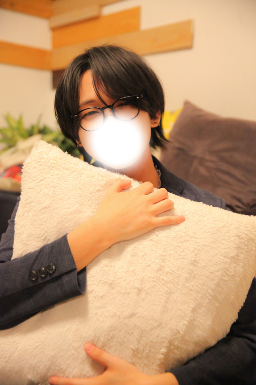 HIROMU(ﾋﾛﾑ) 隙あらばハグ