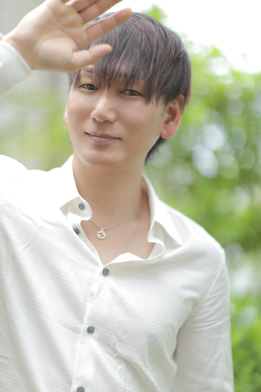 AINOSUKE(ｱｲﾉｽｹ) 柔らかい眼差しを持つ男