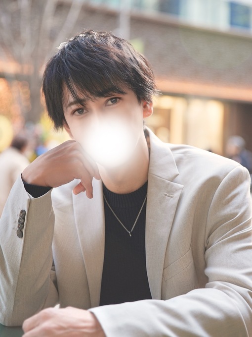 RYUNOSUKE (リュウノスケ)